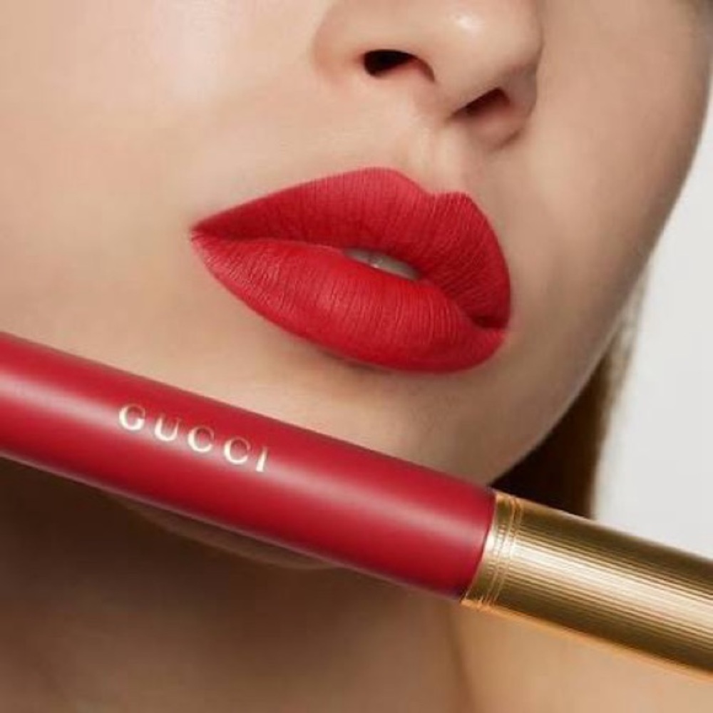 Gucci Liquid Matte Lip Color - Goldie Red - Picture 8 of 13